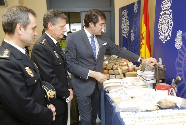 Operación Yogur contra el tráfico de drogas.  / JONATHAN TAJES