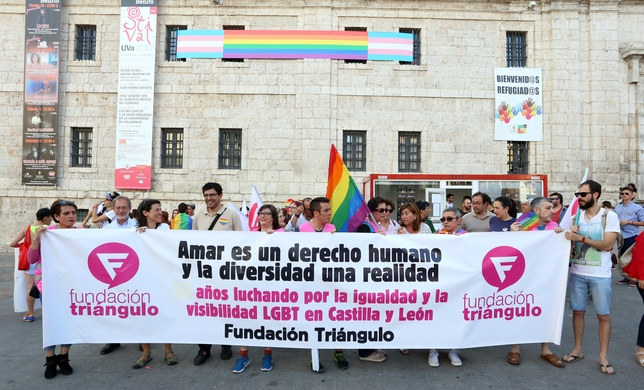 Manifestación para revindicar la diversidad sexual y derechos para el colectivo LGBTI  / RUBÉN CACHO / ICAL