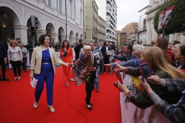 Alfombra roja de los premios MAX de artes escénicas en el Teatro Calderón  / J.T.