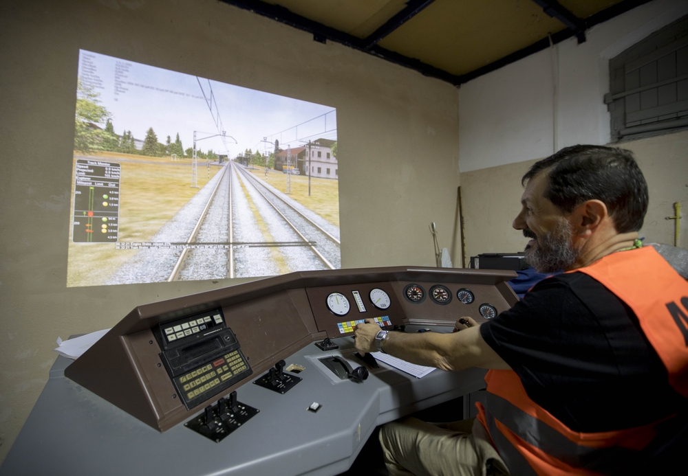 Una exposición a todo tren  / J. C. CASTILLO