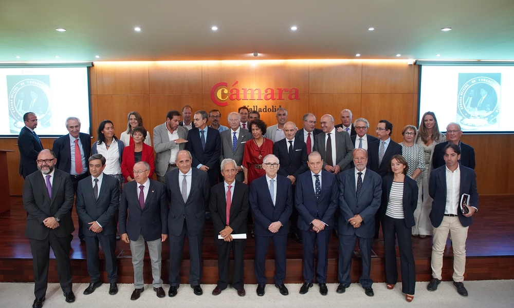 Medalla de Honor de Oro a Tomás Rodríguez Bolaños  / MIRIAM CHACÓN / ICAL