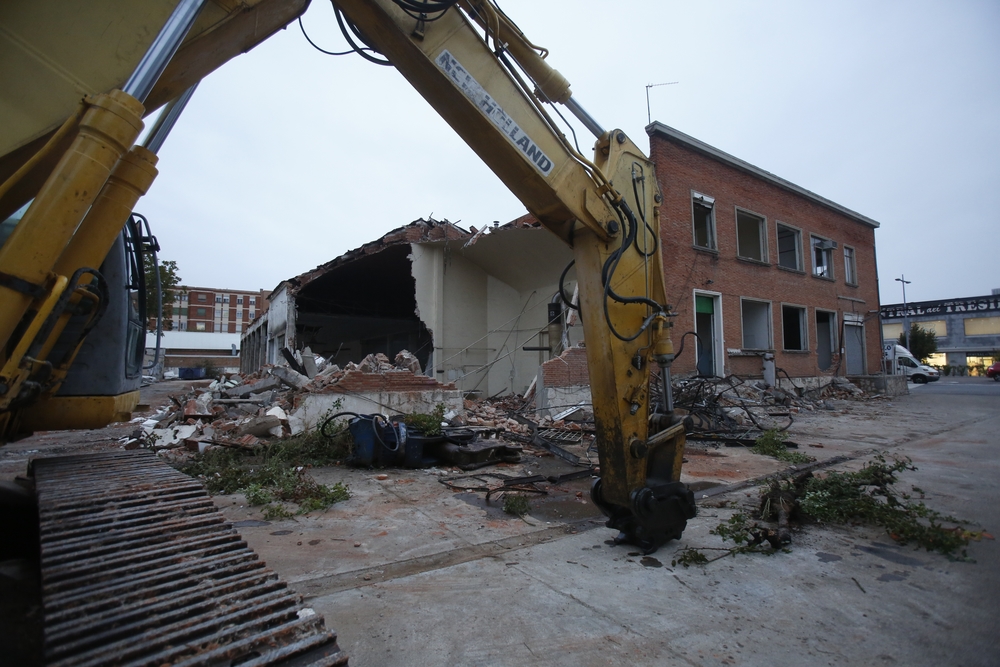 Derribo del edificio de bombones Uña  / JONATHAN TAJES