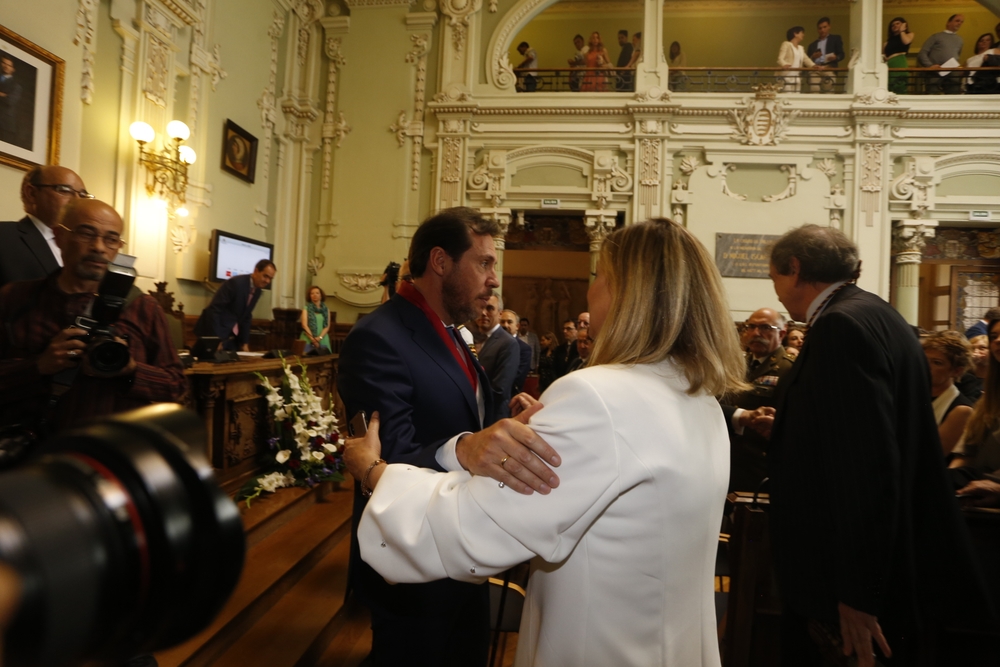 Toma de posesión de Óscar Puente como alcalde de Valladolid  / JONATHAN TAJES