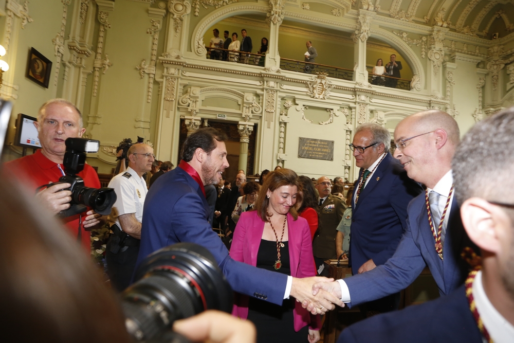 Toma de posesión de Óscar Puente como alcalde de Valladolid  / JONATHAN TAJES