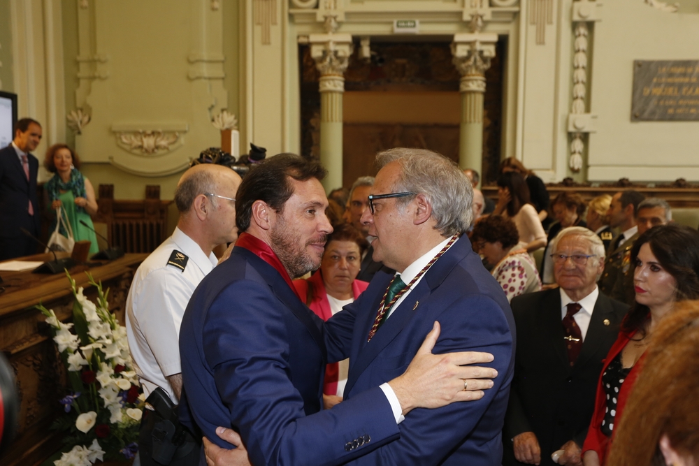 Toma de posesión de Óscar Puente como alcalde de Valladolid  / JONATHAN TAJES