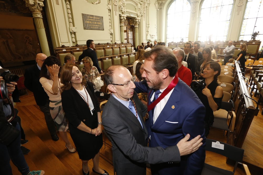 Toma de posesión de Óscar Puente como alcalde de Valladolid  / JONATHAN TAJES