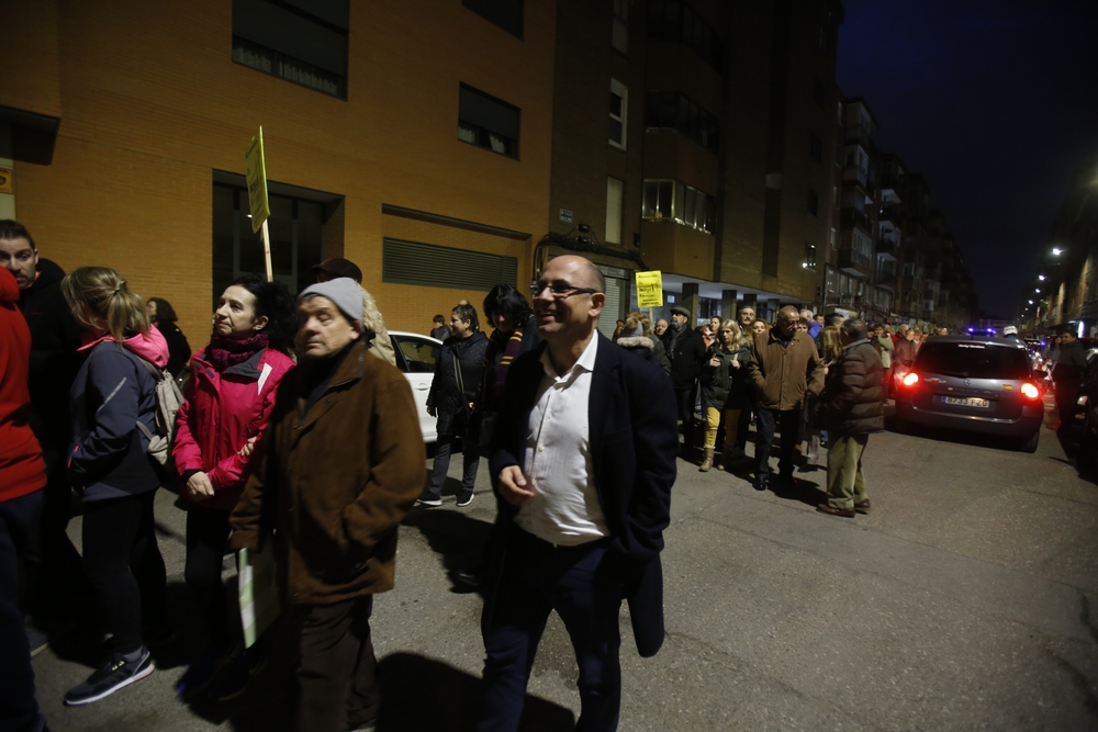 Manifestación de los vecinos del barrio de Pilarica y Belén  / JONATHAN TAJES