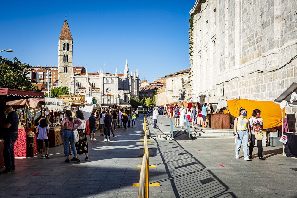 Mercado Castellano en la plaza de Portugalete  / JONATHAN TAJES