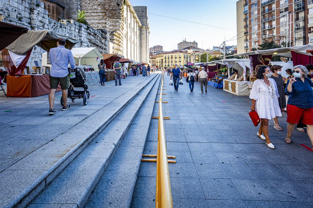 Mercado Castellano en la plaza de Portugalete  / JONATHAN TAJES