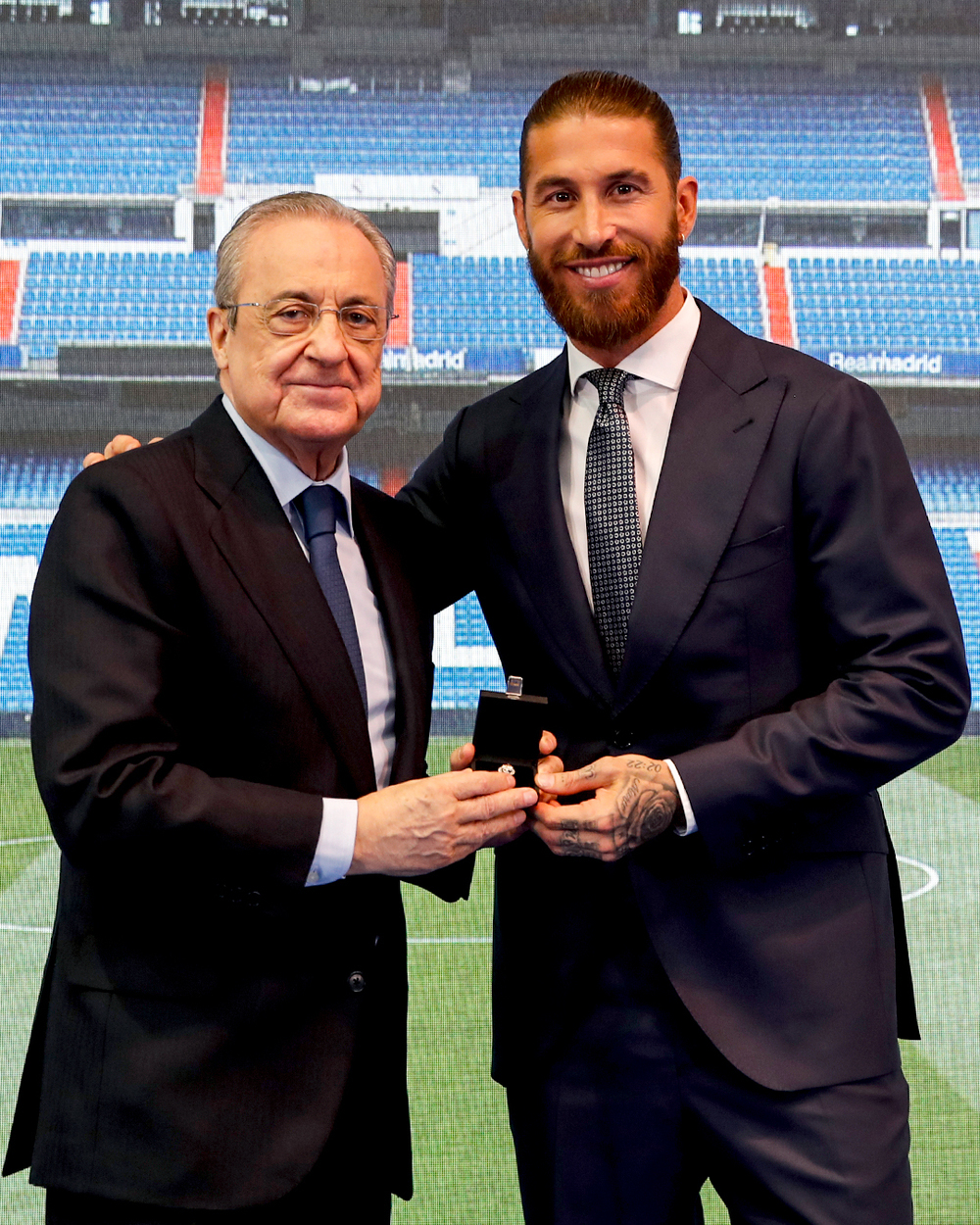 Ramos se despide del Madrid entre lágrimas