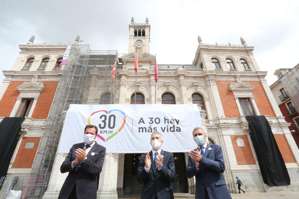 El ministro del Interior y el alcalde de Valladolid presentan la campaña 