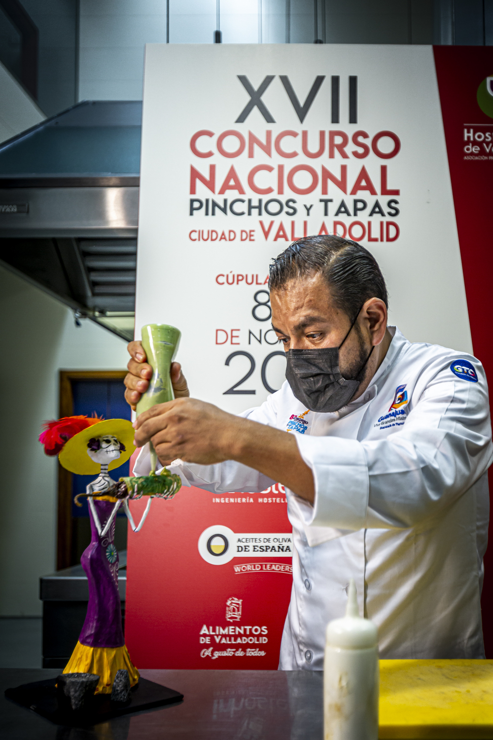 El vallisoletano Alejandro San José y el mexicano David Quevedo, ganadores del Concurso Nacional y Mundial de Tapas  / JONATHAN TAJES