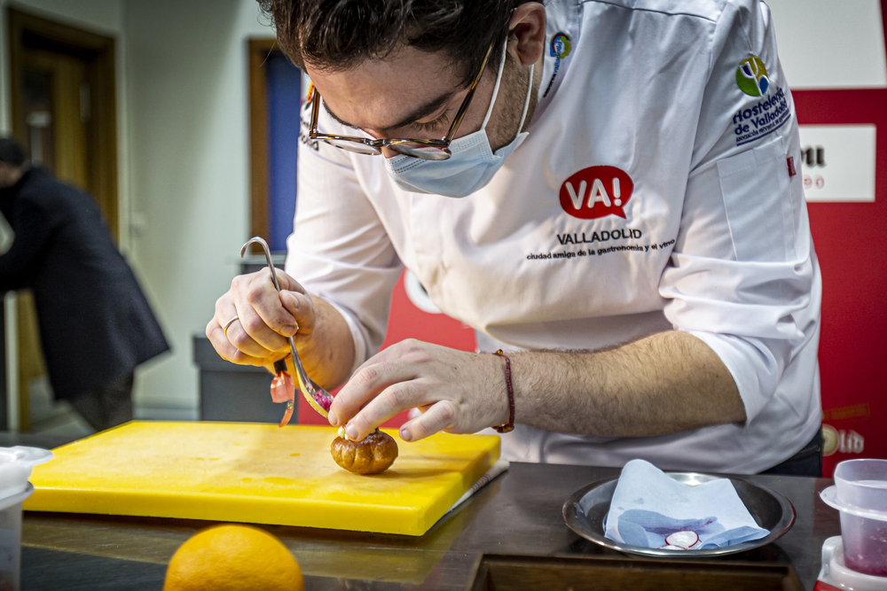 El vallisoletano Alejandro San José y el mexicano David Quevedo, ganadores del Concurso Nacional y Mundial de Tapas  / JONATHAN TAJES