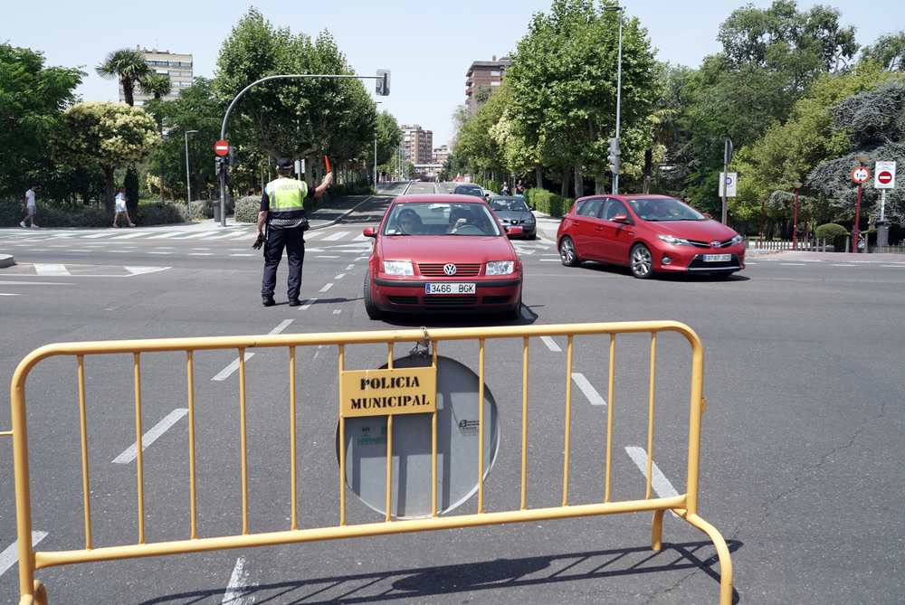 El Ayuntamiento de Valladolid restringe al tráfico desde hoy en la 'almendra central' ante la contaminación por ozono  / RUBÉN CACHO / ICAL