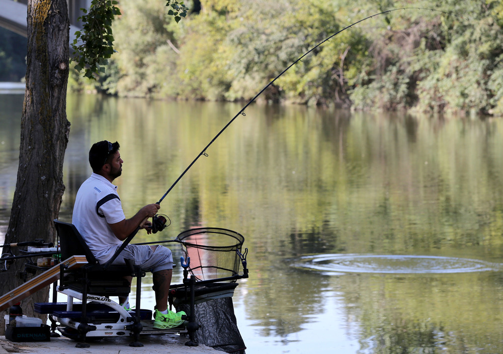 Imagen del Trofeo de pesca Virgen de San Lorenzo.  / MONTSE.ALVAREZ