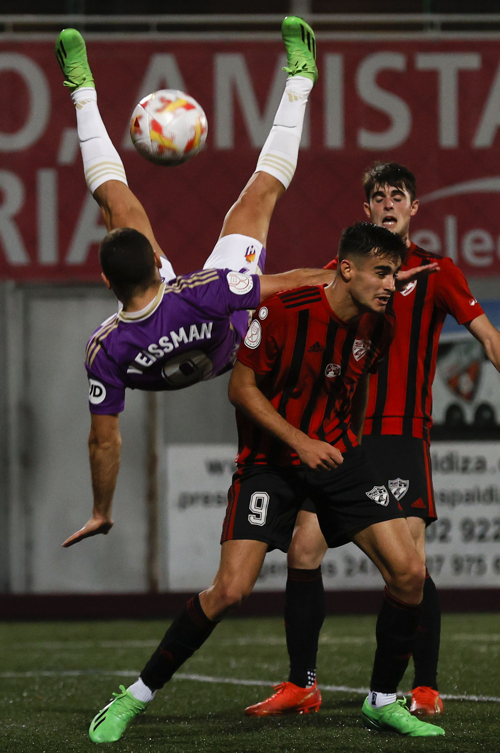 Imágenes del Arenas-Real Valladolid de la Copa del Rey.  / MIGUEL TOÑA