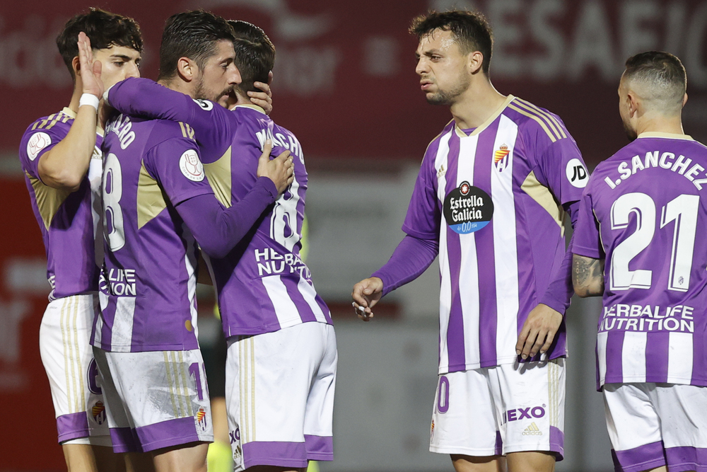 Imágenes del Arenas-Real Valladolid de la Copa del Rey.  / MIGUEL TOÑA