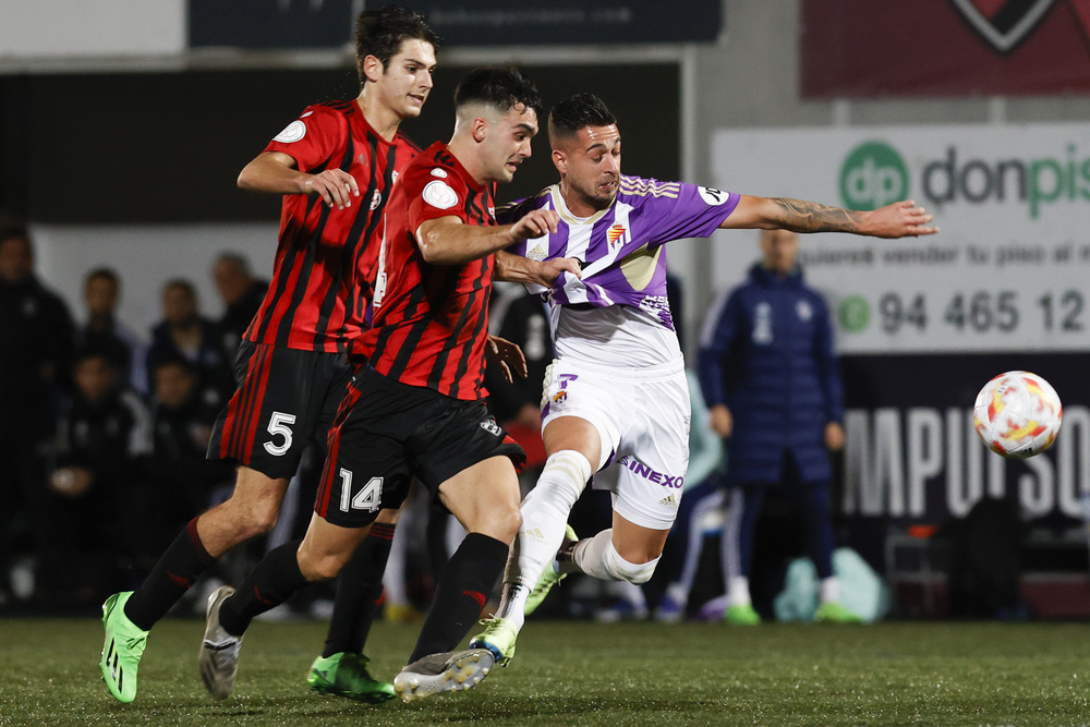 Imágenes del Arenas-Real Valladolid de la Copa del Rey.  / MIGUEL TOÑA