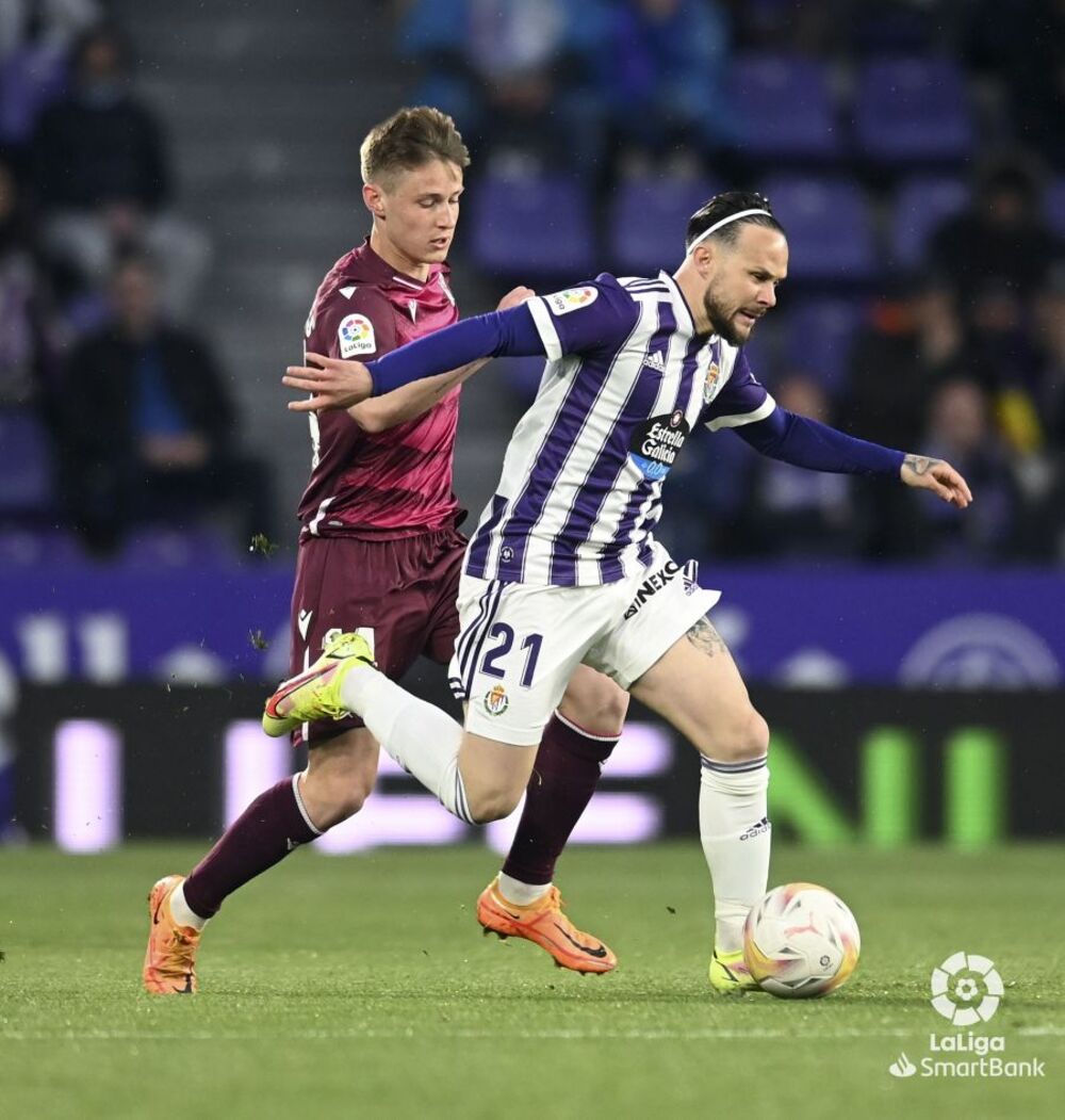 Un duelo clave entre el Real Valladolid y el Real Sociedad B  / LA LIGA