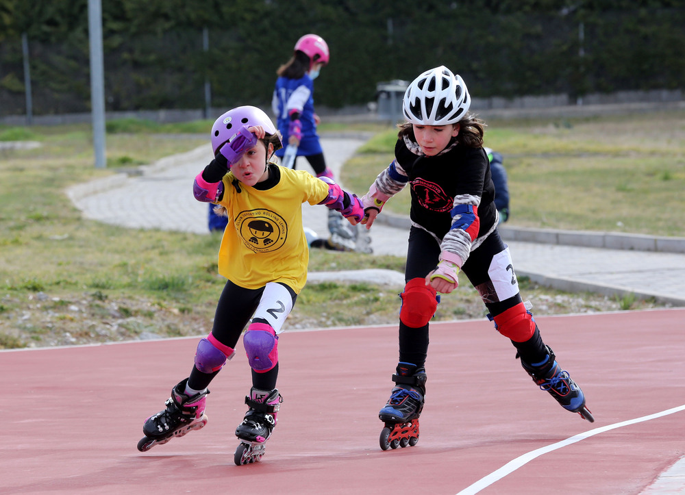 Imágenes de la 4ª jornada de Patinaje de Velocidad de Juegos Escolares.  / MONTSE.ALVAREZ