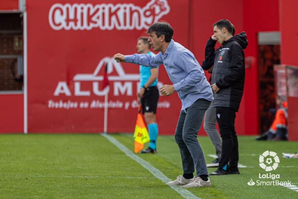 Imágenes del Mirandés-Real Valladolid.  / LALIGA