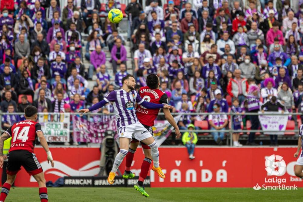 Imágenes del Mirandés-Real Valladolid.  / LALIGA