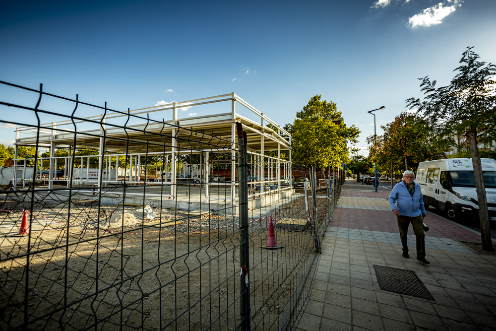 Iglesia y centro de reuniones de los Testigos de Jehová en la calle Santa María de la Cabeza. 