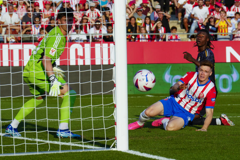 El Real Madrid baja de la nube al Girona