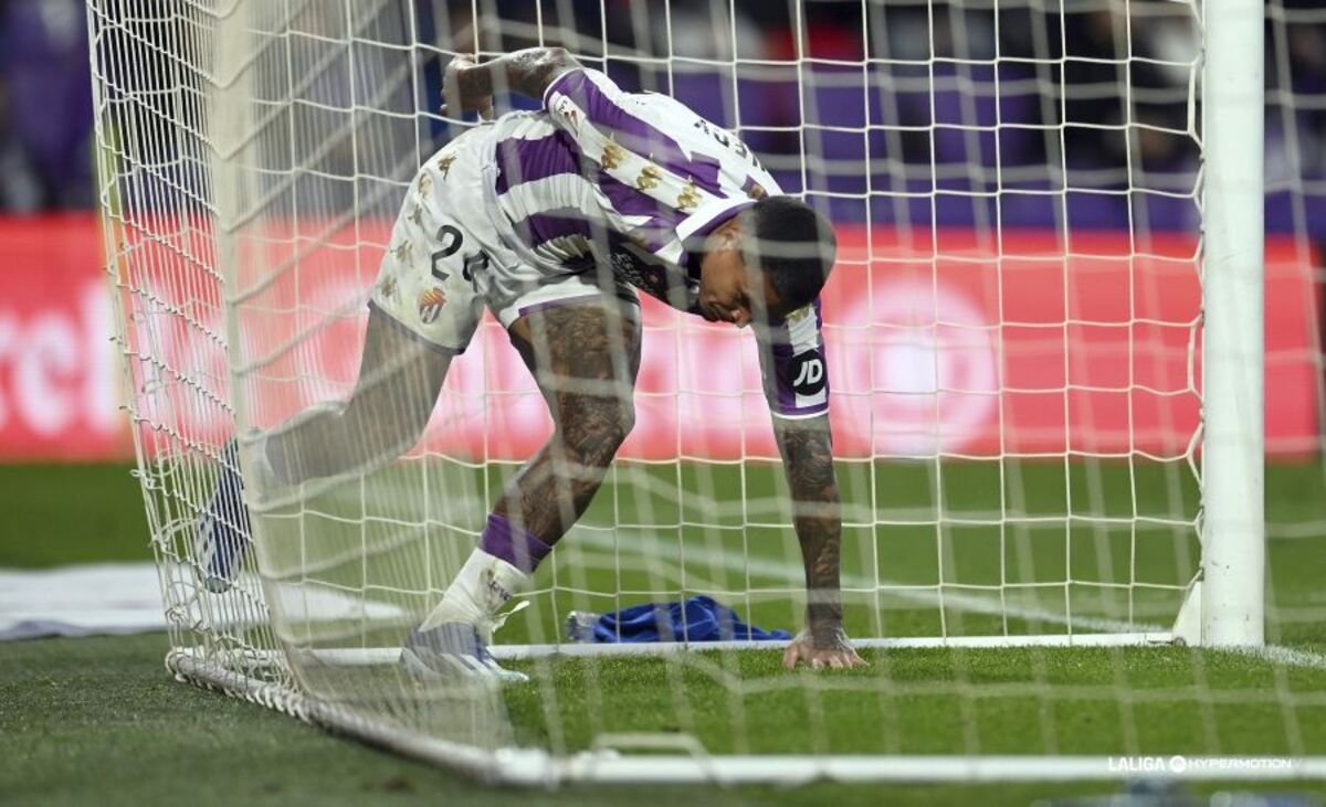 Partido disputado entre el Real Valladolid y la SD Amorebieta.  / LALIGA