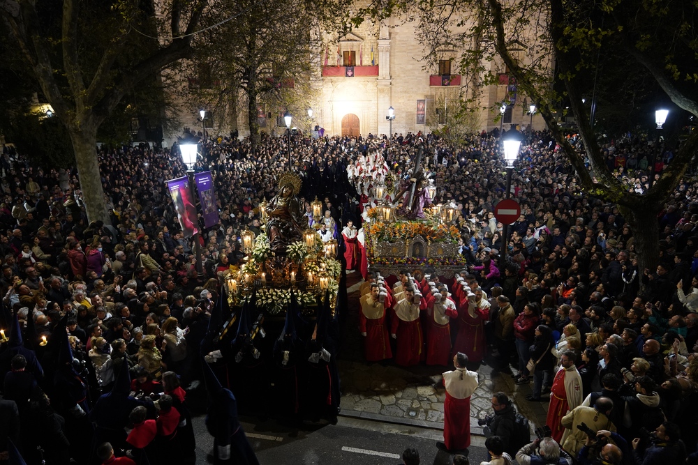 Encuentro de la Virgen y su hijo en la Calle de la Amargura