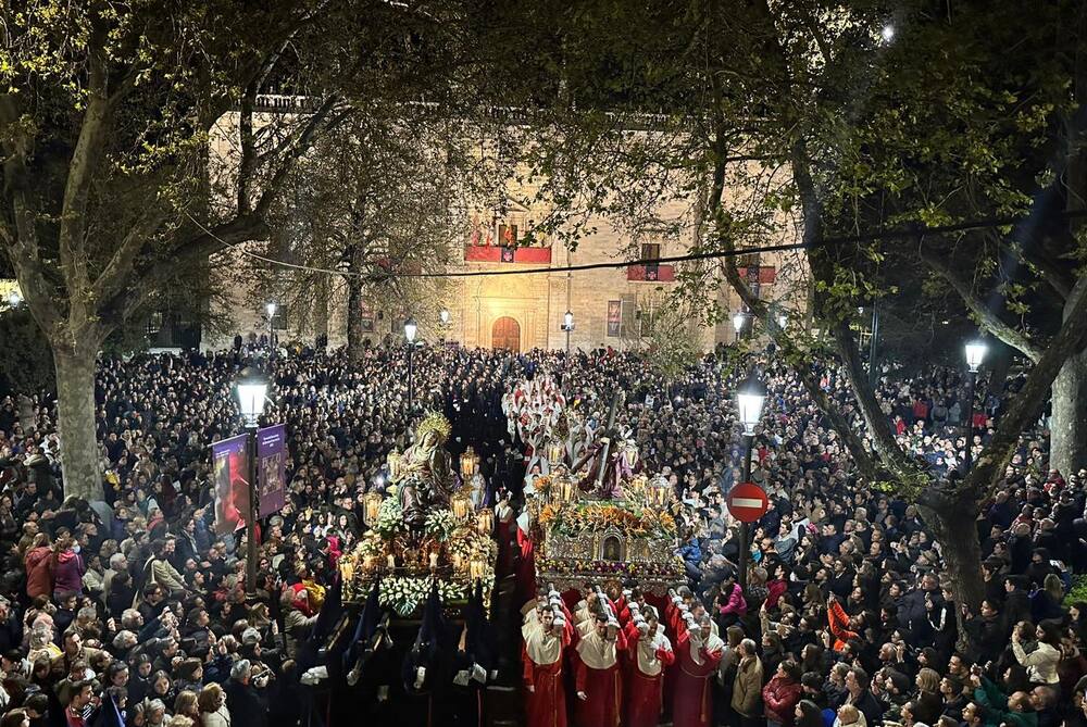 Encuentro de la Virgen y su hijo en la Calle de la Amargura  / AYUNTAMIENTO DE VALLADOLID