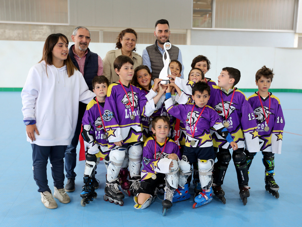 Imagen de la quinta jornada y clausura del Campeonato Escolar de Hockey Línea.  / MONTSE.ALVAREZ