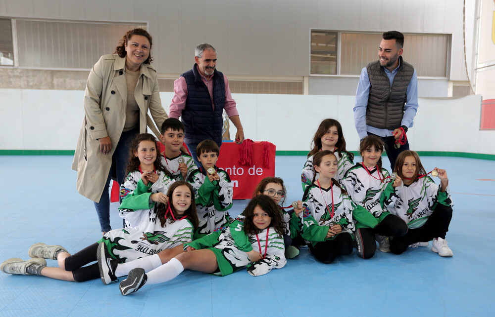 Imagen de la quinta jornada y clausura del Campeonato Escolar de Hockey Línea.  / MONTSE.ALVAREZ