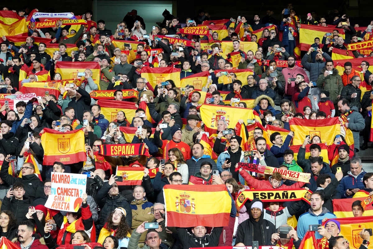 Partido de fútbol entre las selecciones de España y Georgia.  / MIRIAM CHACÓN / ICAL