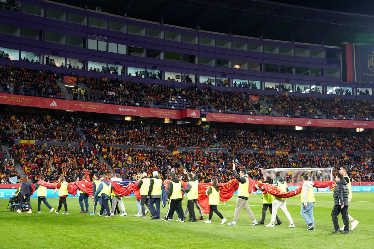 Partido de fútbol entre las selecciones de España y Georgia.  / MIRIAM CHACÓN / ICAL