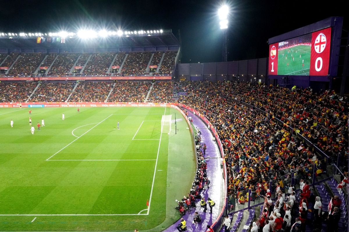 Partido de fútbol entre las selecciones de España y Georgia.  / MIRIAM CHACÓN / ICAL