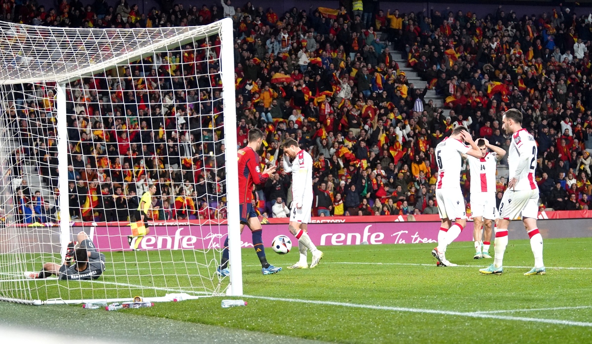 Partido de fútbol entre las selecciones de España y Georgia.  / MIRIAM CHACÓN / ICAL