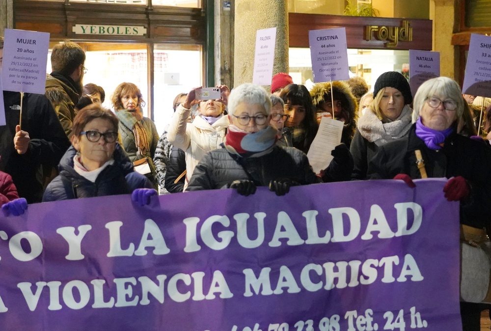 Manifestación en Valladolid contra de la violencia machista  / RUBÉN CACHO / ICAL