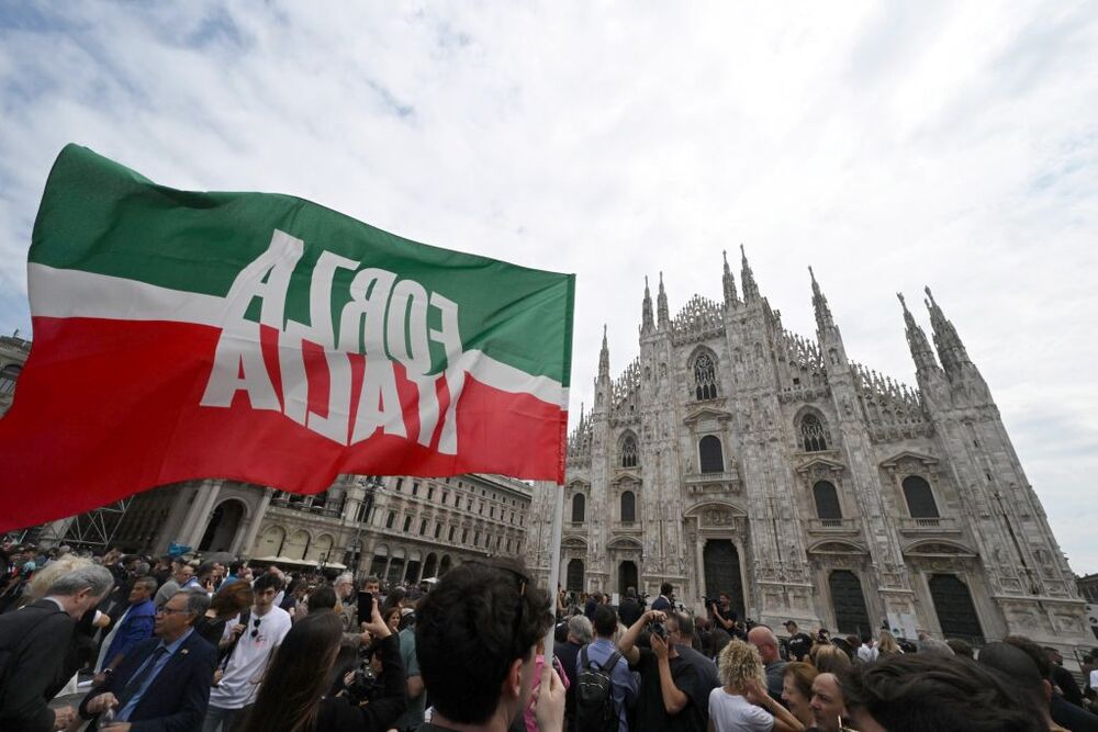 Italy bids farewell to former prime minister Silvio Berlusconi  / CIRO FUSCO