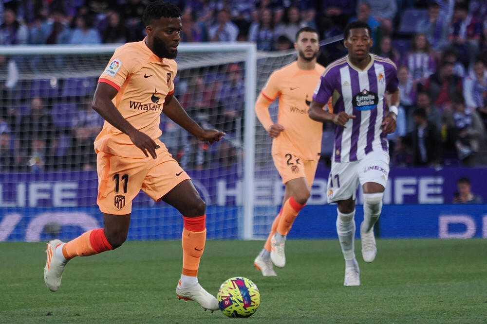 Un momento del partido entre el Real Valladolid y el Atlético de Madrid.  / EFE