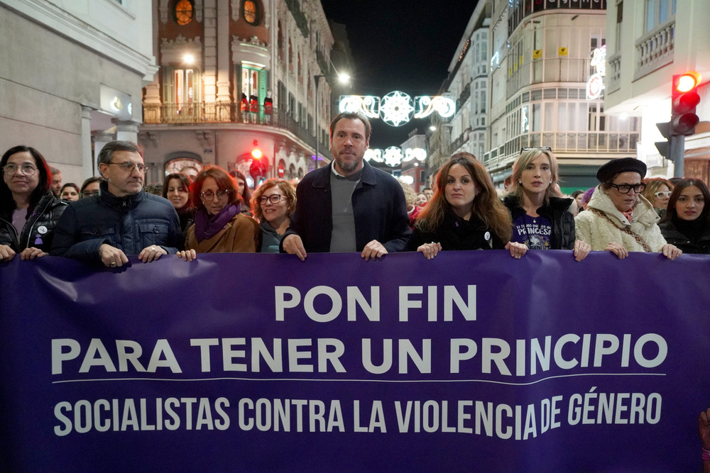 Óscar Puente, en la manifestación por el 25N convocada por la Coordinadora de Mujeres.