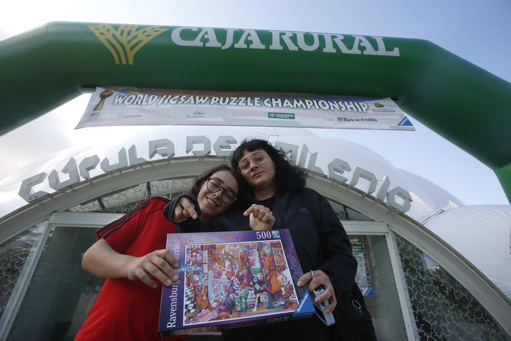 Campeonato mundial de puzzle en la Cúpula del Milenio  / JONATHAN TAJES