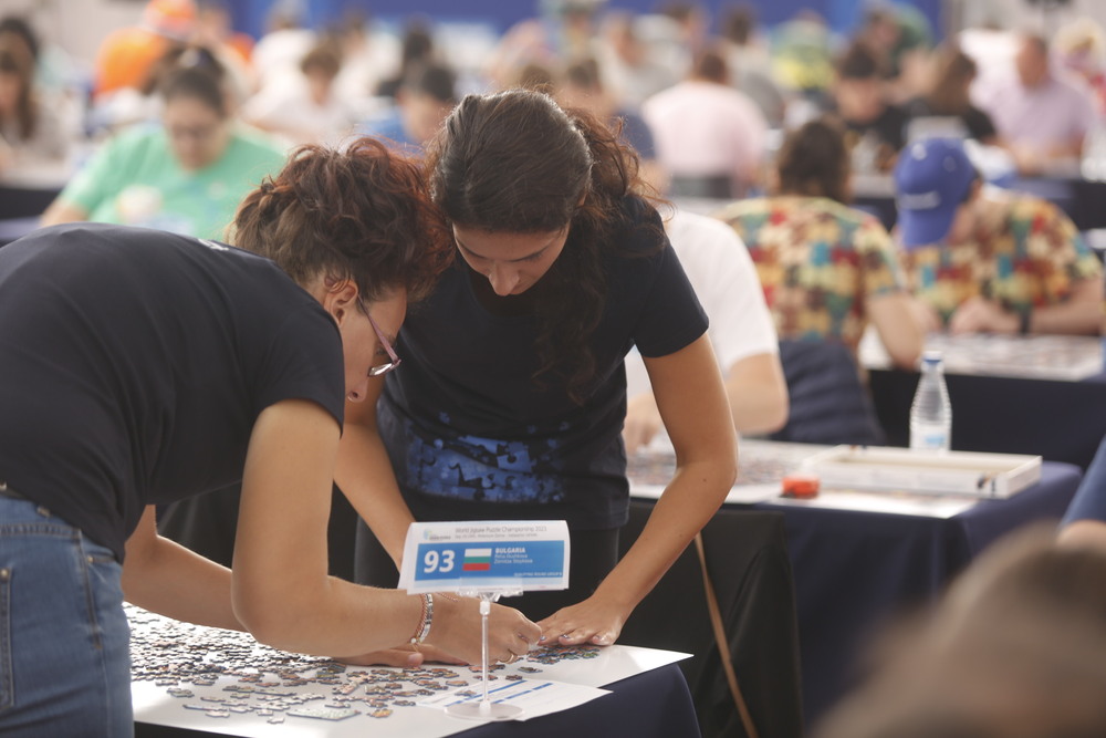 Campeonato mundial de puzzle en la Cúpula del Milenio  / JONATHAN TAJES