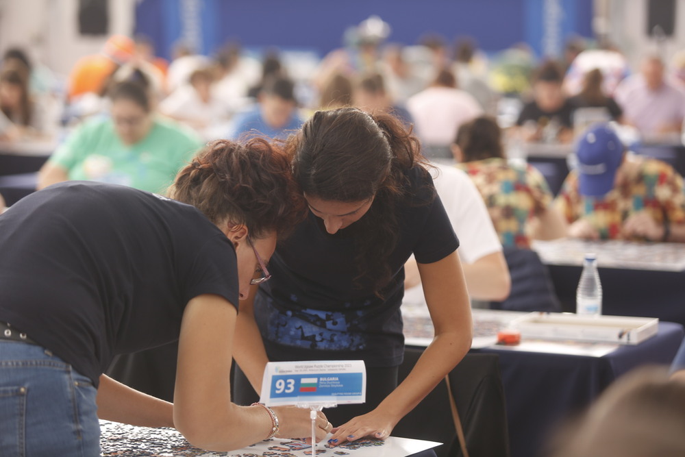 Campeonato mundial de puzzle en la Cúpula del Milenio  / JONATHAN TAJES