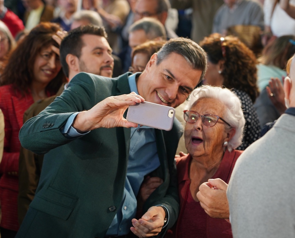 Pedro Sánchez, en un mitin electoral del PSOE en Valladolid.  / ICAL