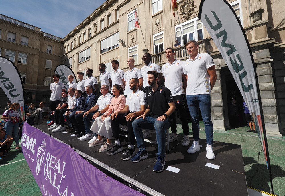 Presentación del equipo de baloncesto UEMC Real Valladolid.  / R.VALTERO / ICAL