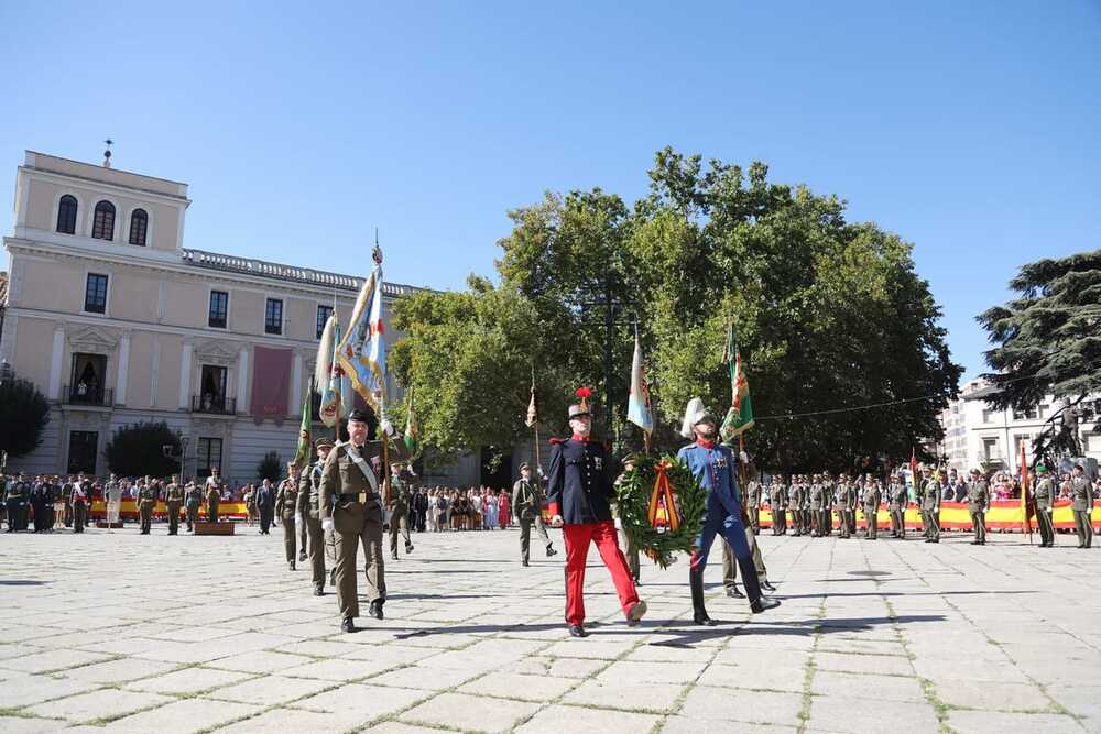 Jura de Bandera para personal civil en Valladolid.  / JAVIER LAZAGABASTER