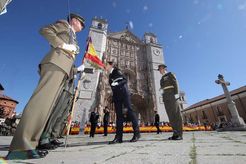 Jura de Bandera para personal civil en Valladolid.  / JAVIER LAZAGABASTER