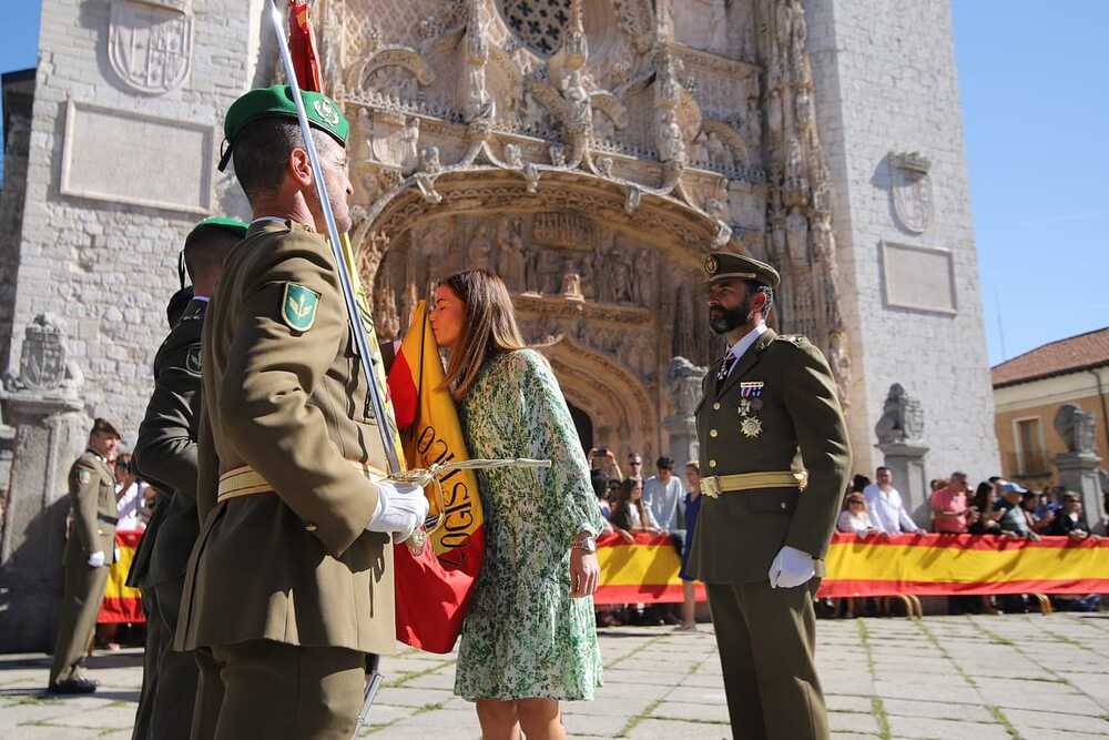 Jura de Bandera para personal civil en Valladolid.  / JAVIER LAZAGABASTER