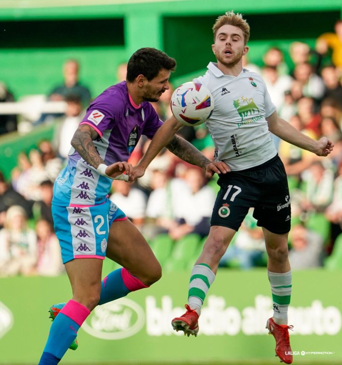 Imagen del Racing de Santander-Real Valladolid.  / LALIGA